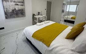 Entire Home In Nottingham For Family, Friends And Contractors